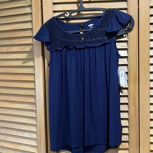 NWT. Girls size XL navy blue tulip sleeve tunic.